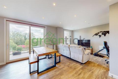 2 bedroom flat for sale, Alma Road, Enfield