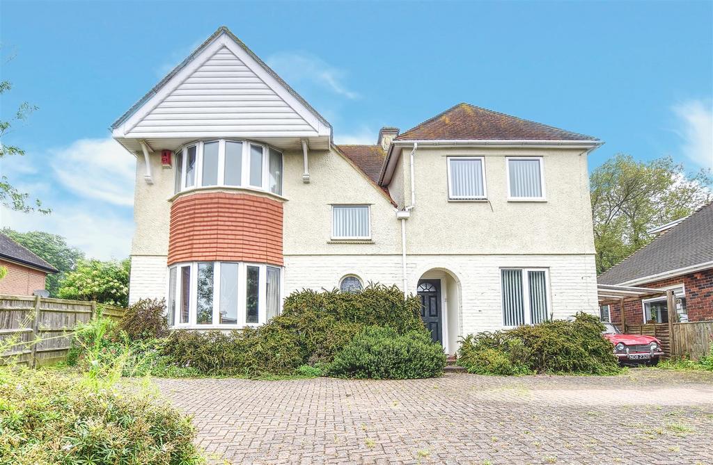 De La Warr Road, BexhillOnSea 4 bed detached house for sale £535,000
