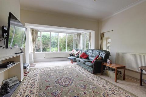 4 bedroom detached house for sale, De La Warr Road, Bexhill-On-Sea