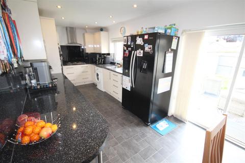 3 bedroom semi-detached house for sale, Heol Fryn, Mochdre