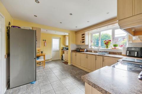 5 Avon, Hockley, Tamworth, B77 5QA