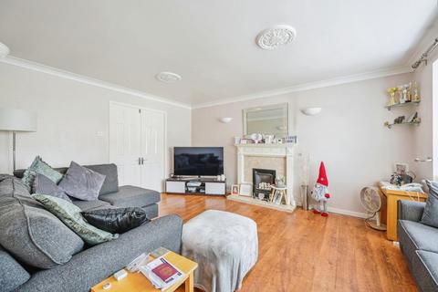 5 Avon, Hockley, Tamworth, B77 5QA