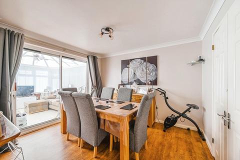 5 Avon, Hockley, Tamworth, B77 5QA