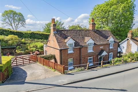 3 bedroom semi-detached house for sale, Roydon Road, Stanstead Abbotts