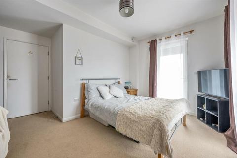 2 bedroom flat for sale, Russell Road, Nottingham