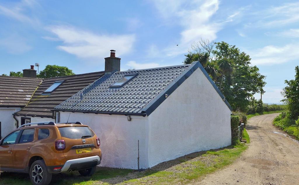 Rear of 1 Bourtreebank and parking space