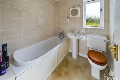 3 bedroom semi-detached house for sale, Butlers Mead, Blakeney GL15