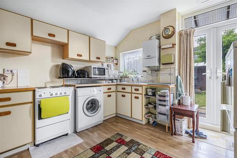 2 bedroom terraced house for sale, Cumberland Road, Reading