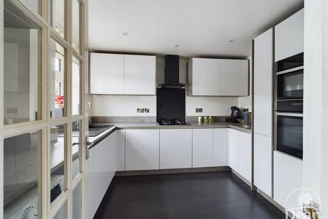 2 bedroom terraced house for sale, Severnbank Avenue, Lydney GL15