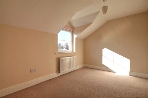 2 bedroom flat to rent, Bishops Close, Durham, County Durham, DH1