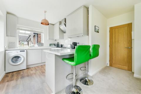 2 bedroom maisonette for sale, Vernon Close, Ewell