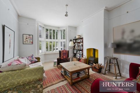 47 Hamilton Road, Brentford, TW8 0QF