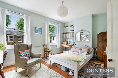 47 Hamilton Road, Brentford, TW8 0QF