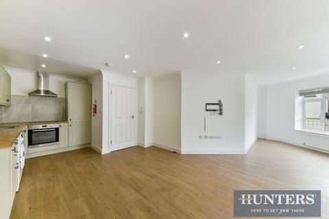 2 bedroom apartment to rent, New Road, Hounslow