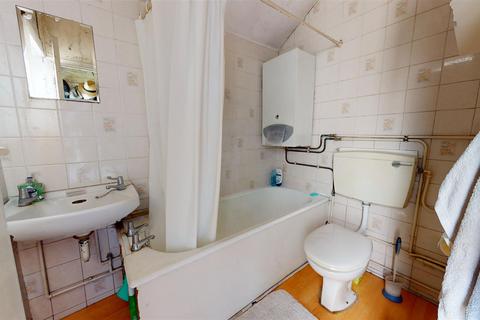 14 Milton Place, Gravesend, DA12 2BT