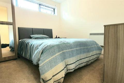 2 bedroom apartment to rent, Caxton House, Caxton Street, Manchester, M3 5AZ