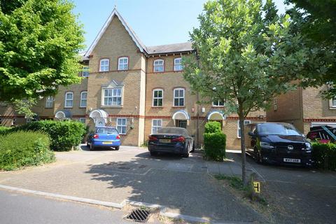 1 bedroom in a house share to rent, Chamberlayne Ave, Wembley, Middlesex. HA9 8SR