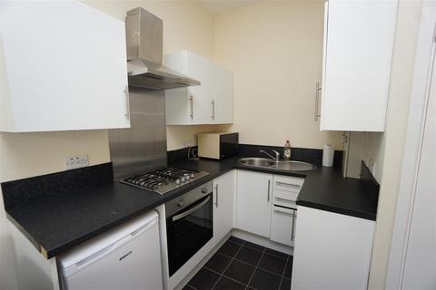 Studio to rent, Heavygate Road, Sheffield, South Yorkshire