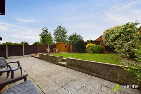 4 bedroom detached house for sale, Eagle Close, Uttoxeter ST14