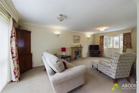 4 bedroom detached house for sale, Meadow Rise, Barton Under Needwood DE13