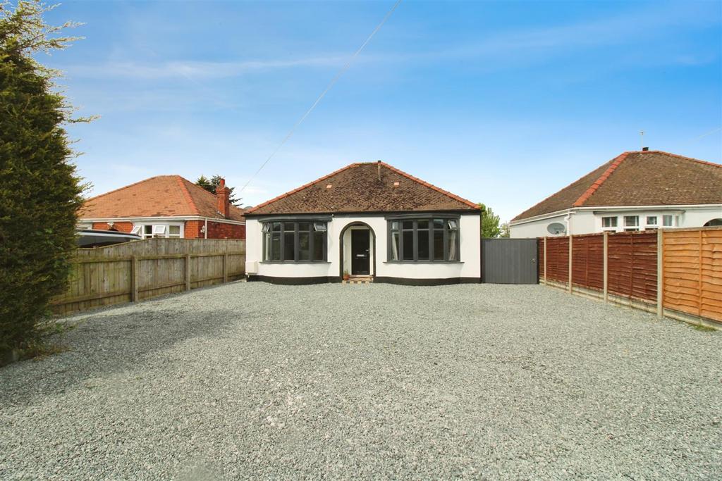 Hull Road, Coniston, Hull 4 bed garage for sale £395,000