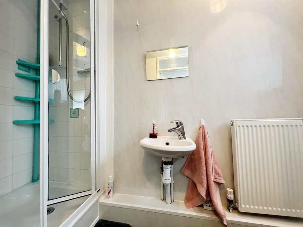 Shower Room/w/c