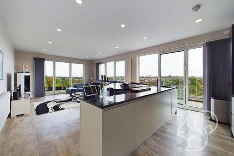 2 bedroom penthouse for sale, Bergholt Road, Colchester