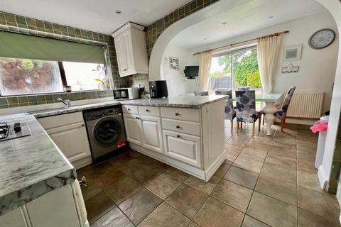 6 Cedar Grove, Burnham-on-crouch, CM0 8DQ
