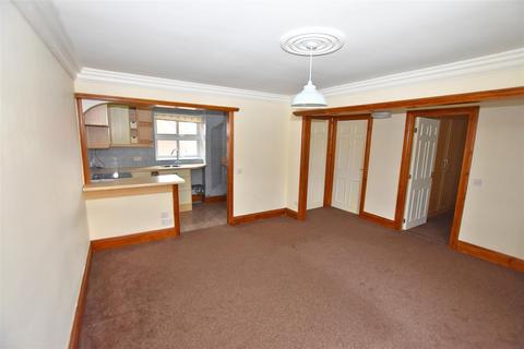2 bedroom apartment to rent, Tallow Gate, South Woodham Ferrers
