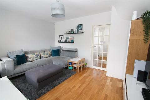 2 bedroom end of terrace house for sale, Pipewell Road, Carshalton SM5