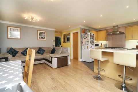 11 Wembley Avenue, Mayland, Chelmsford, CM3 6AY