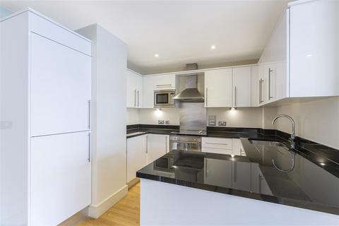 2 bedroom flat to rent, Romney House, 47 Marsham Street, Westminster, London SW1P