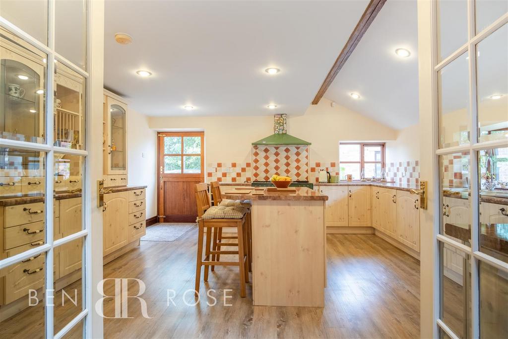 Kitchen/Breakfast Room