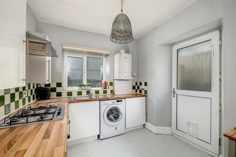 2 bedroom flat for sale, Connaught Avenue, Plymouth