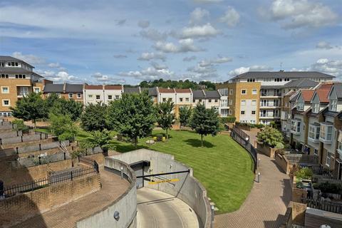 4 bedroom terraced house for sale, Godalming - *No Onward Chain*