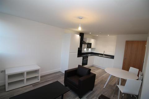 1 bedroom flat to rent, BPC01216 Trelawney House, Surrey Street, BS2