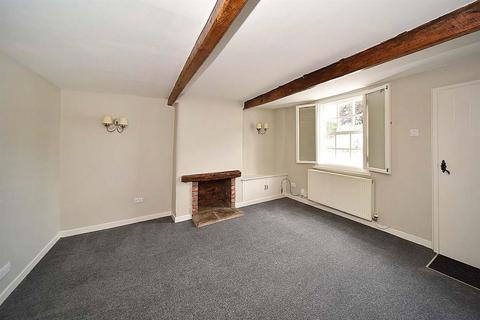 2 bedroom townhouse to rent, The Village, Prestbury, Macclesfield, Cheshire, SK10 4DG