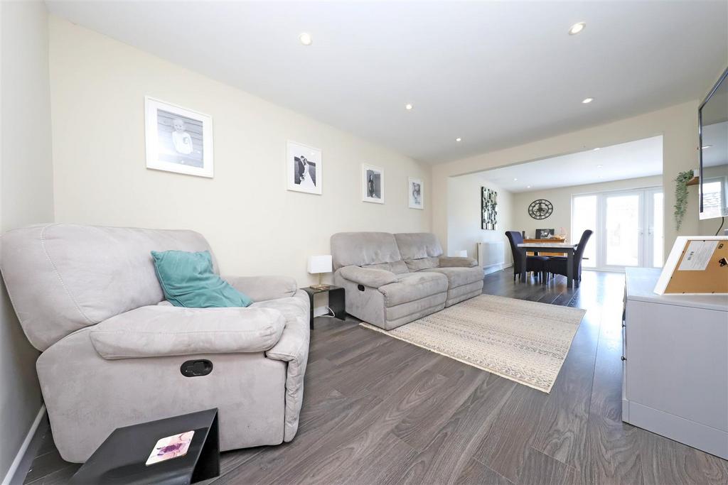 Hammy Way, ShorehamBySea 4 bed semidetached bungalow for sale £650,000