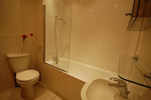 1 bedroom flat to rent, Wrights Lane, London W8