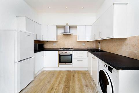 2 bedroom flat for sale, Hillfield Road, West Hampstead NW6