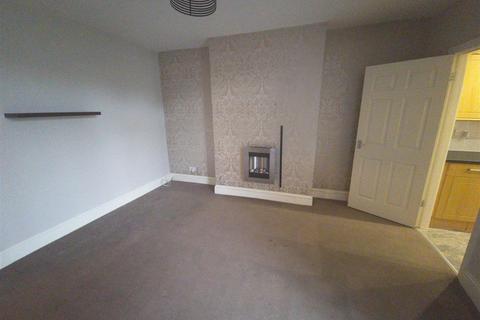 3 bedroom ground floor flat to rent, Danby Gardens, Heaton, Newcastle Upon Tyne