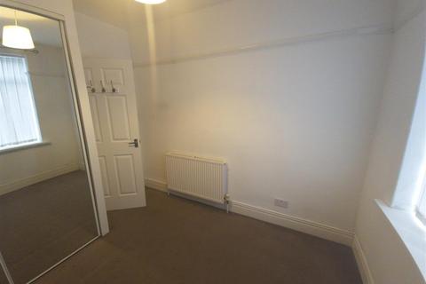 3 bedroom ground floor flat to rent, Danby Gardens, Heaton, Newcastle Upon Tyne