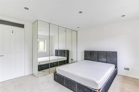 3 bedroom terraced house for sale, Lunar Close, Biggin Hill TN16