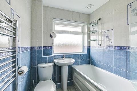7 Lunar Close, Biggin Hill, Westerham, TN16 3DY