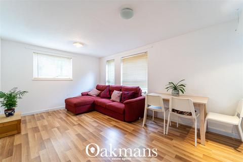 2 bedroom flat for sale, Wake Green Park, Birmingham B13