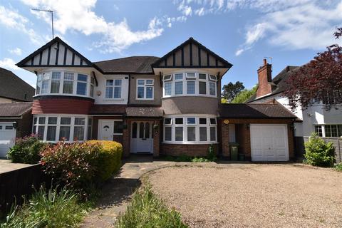 4 bedroom house to rent, North Drive, Middlesex HA4