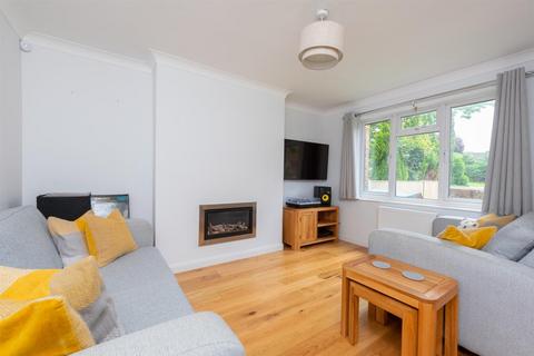 17 Beecham Berry, Basingstoke, RG22 4PB