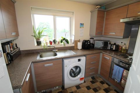 18 Hazel Pear Close, Horwich, Bolton, BL6 5GS