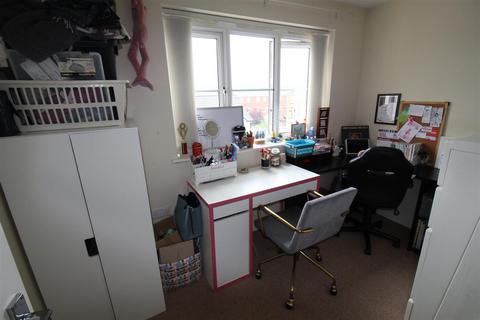 18 Hazel Pear Close, Horwich, Bolton, BL6 5GS