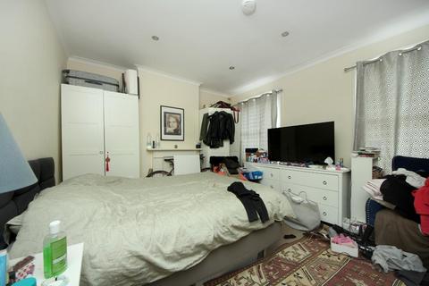 3 bedroom terraced house for sale, Myrtle Road, W3